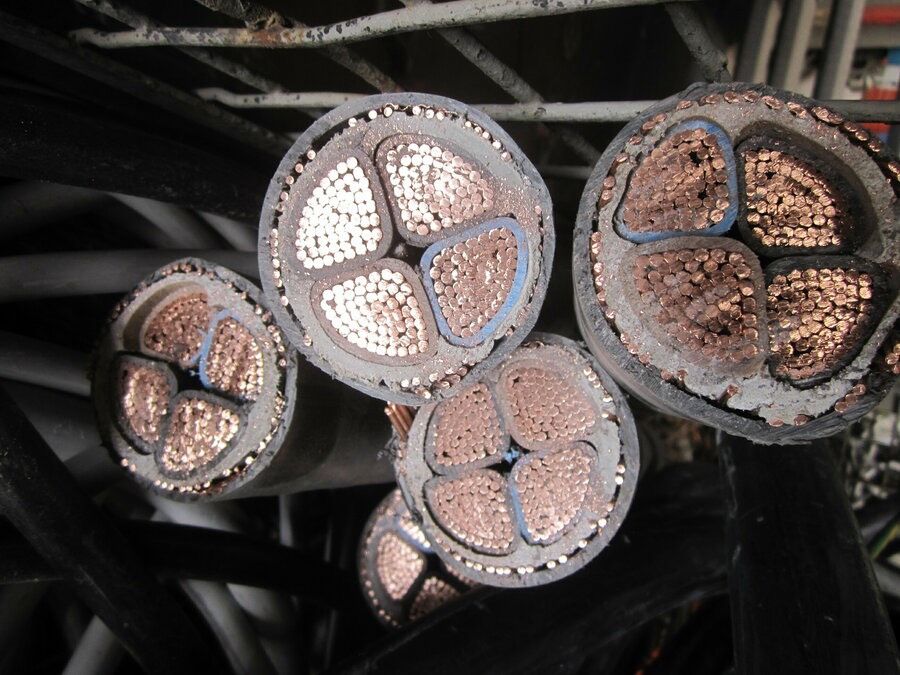 Ankauf von Kupfer Messing Zinn Kabel Spähne baren usw♻️ in Menden