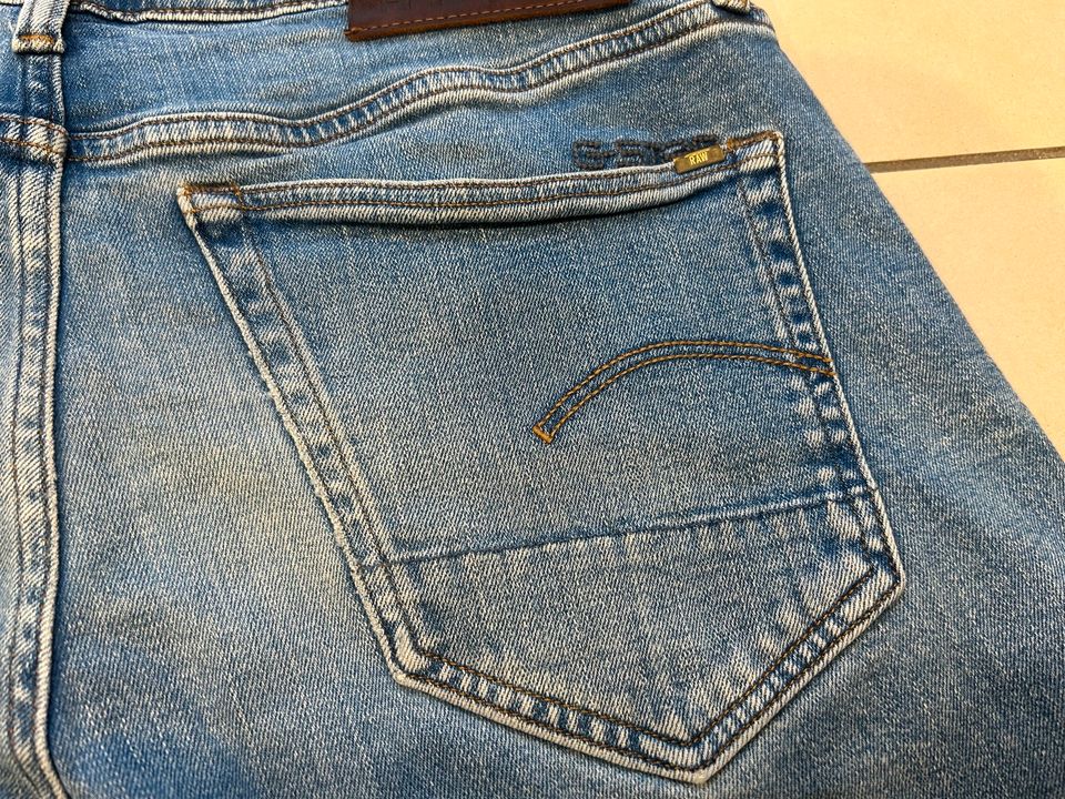 G-Star Herren Jeans 3301 W 31 L 34 Straight Tapered in Edewecht