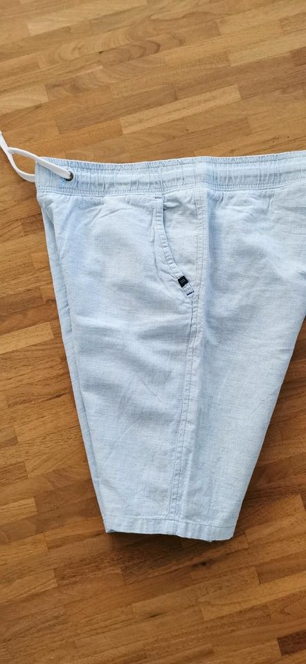 H&M 158 /164 Kinder Shorts hell blau in Karlsruhe