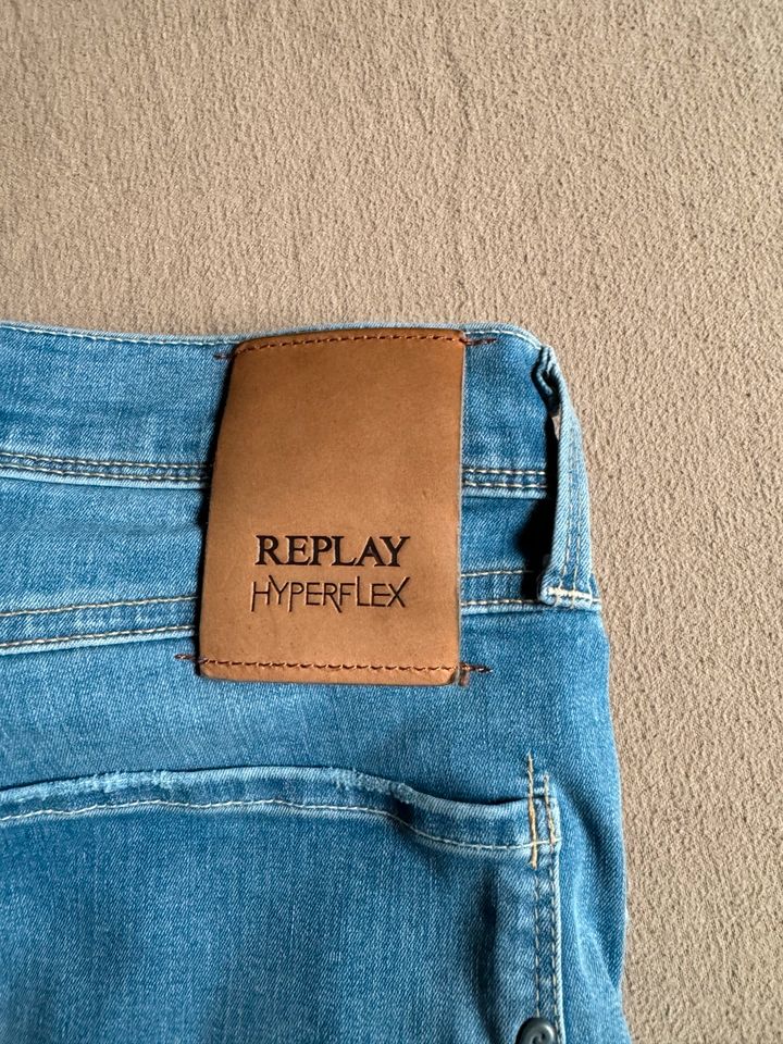 Replay Jeans Anbass slim 32/32 hellblau *neuwertig* in Bochum