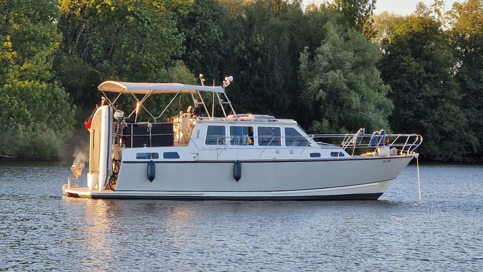 Motoryacht 12,80m, Reinke Tourina 120, Aluminium, Liegeplatz in Buchholz in der Nordheide