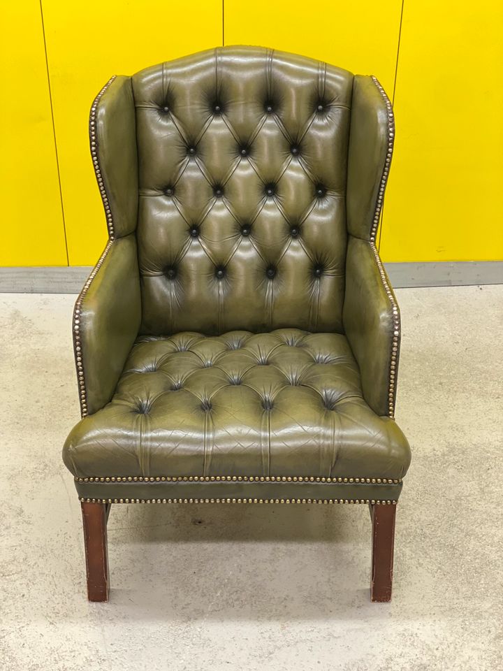 Original englischer Chesterfield Ohrensessel RETRO-ANTIK in Ratingen