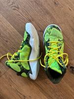 Under Armour Basketballschuhe Steph Curry grün Gr. 45 Nordrhein-Westfalen - Meerbusch Vorschau