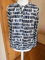 Blau gemusterte Bluse Gerry Weber Gr. 38 Nordrhein-Westfalen - Meerbusch Vorschau