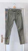 Röhrenhose "Soho" von Pepe Jeans W27 L30 olive Neuwertig Nordrhein-Westfalen - Rheda-Wiedenbrück Vorschau