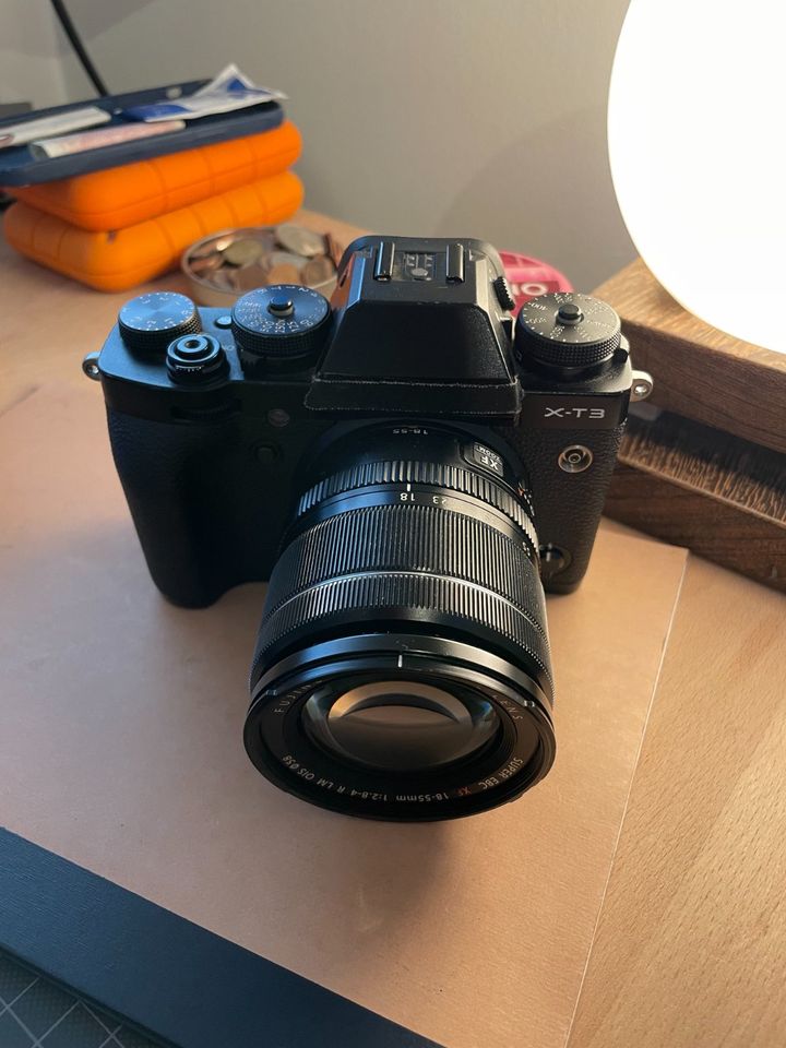 Fujifilm XT-3 with 18-55mm f.2,8-4 lens in Berlin