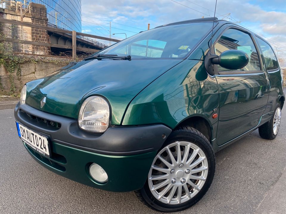 Renault Twingo 1.2 16V Benzin Expression*Panorama*Tüv 02/2026 in Frankfurt am Main