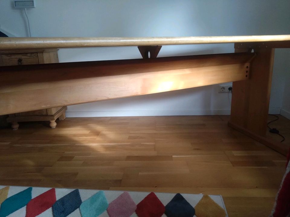 Schreibtisch Massivholz in Regensburg
