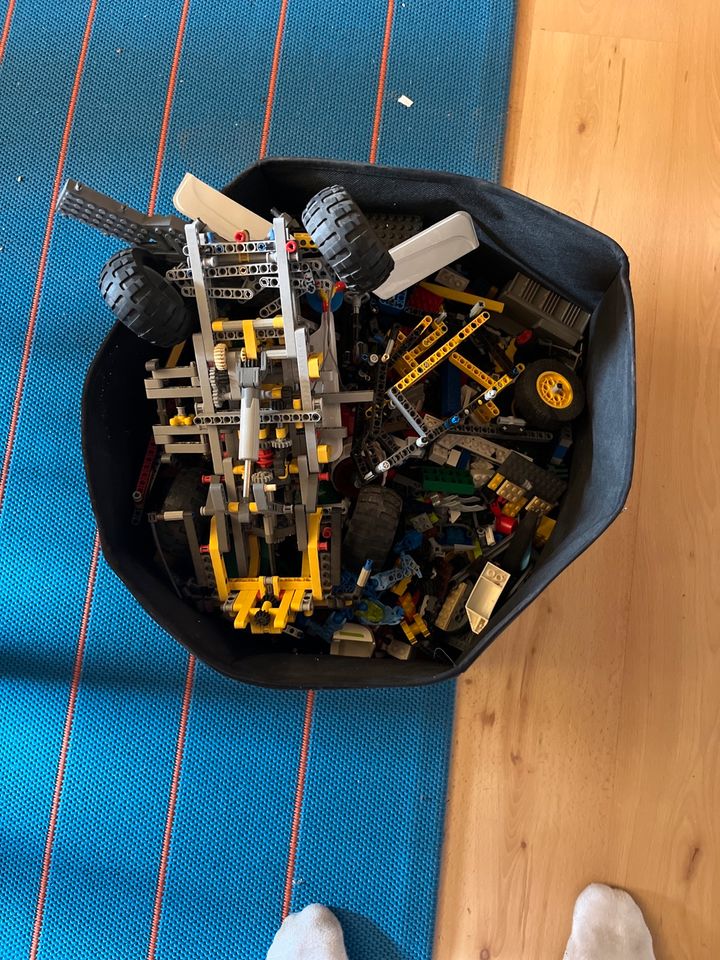 Lego Kiste (Technik + Normales!) in Dresden