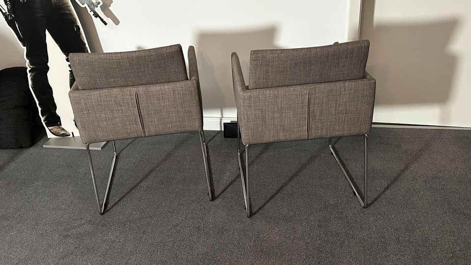 Design Stühle grau Stoff Chrom -Riess Ambiente in Wakendorf II