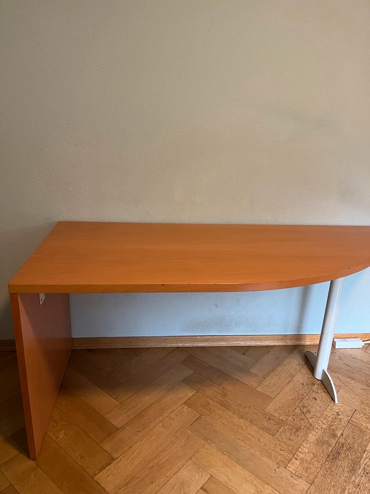 Schreibtisch in Köln