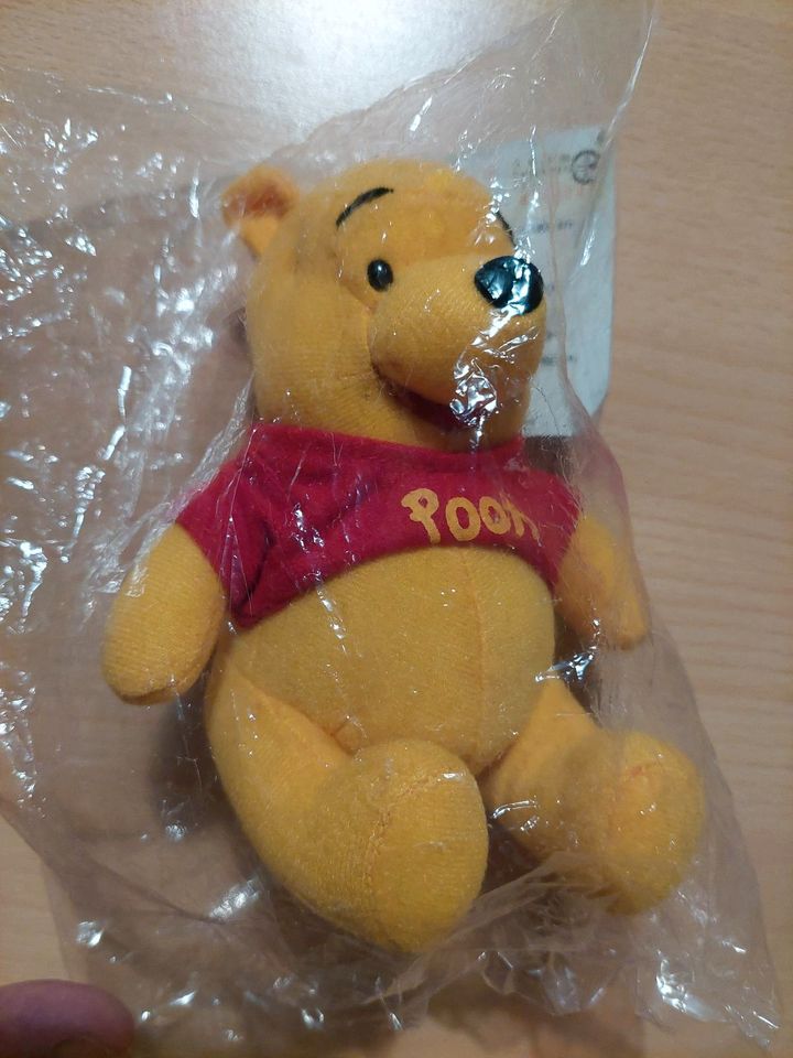 Riesen Winnie Pooh Schlüsselanhänger + PEZ Spender Disney Home in Berlin