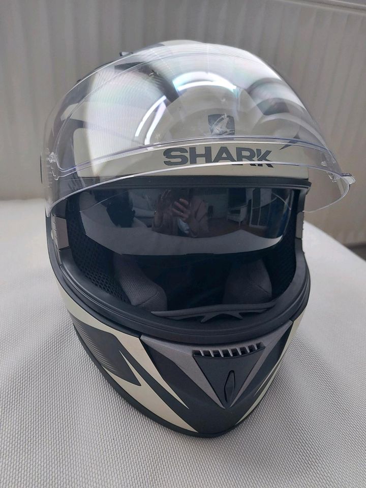 Motorradhelm Shark S700 Creed matt schwarz weiß in Bremen