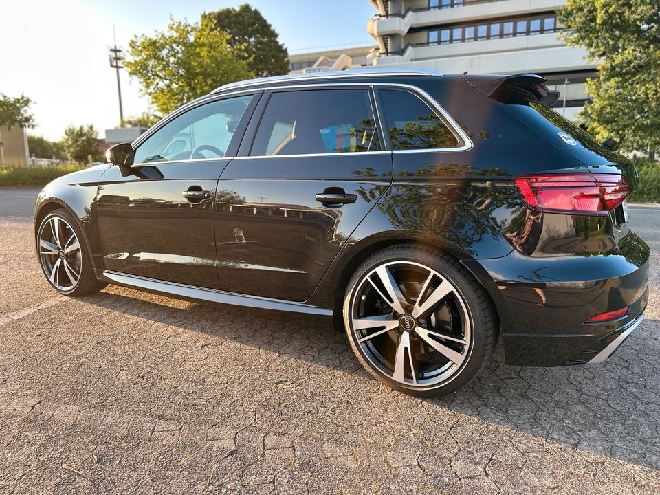 Audi RS3 Sportback in Bielefeld