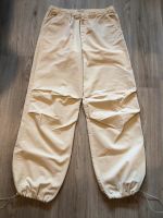 Cordhose Zara Gr. L Creme-Beige Saarland - Friedrichsthal Vorschau