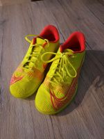 Nike Hallenschuhe Fußballschuhe neuwertig 37,5 Rheinland-Pfalz - Pronsfeld Vorschau