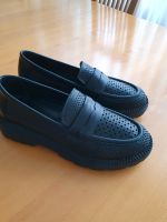 Neue Damen Leder Schuhe Loafer Slipper Gr.38,5 Nordrhein-Westfalen - Erkrath Vorschau