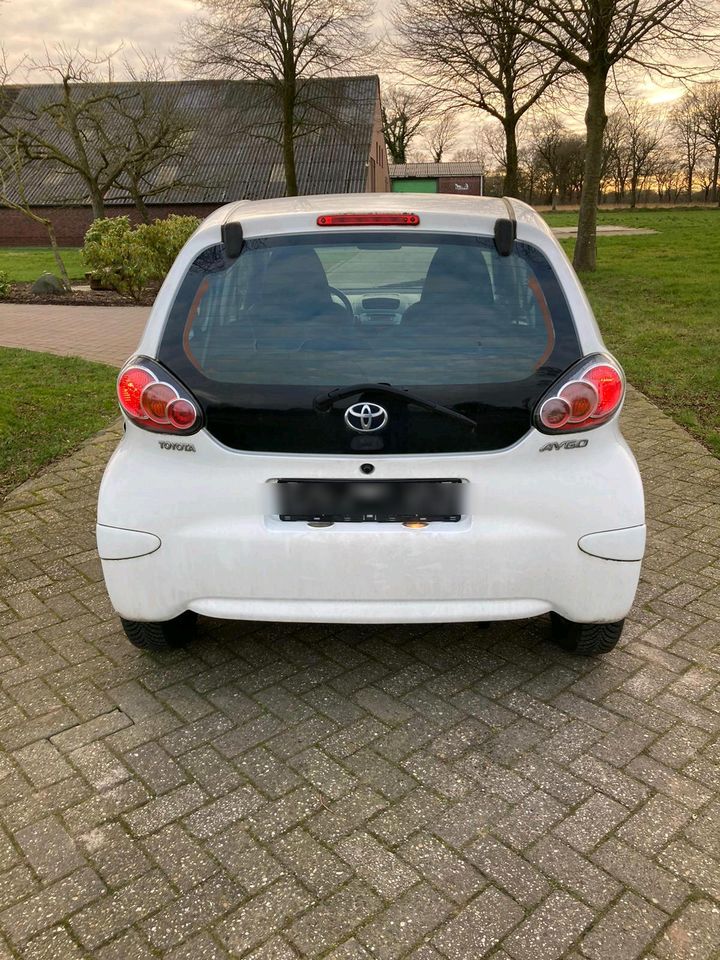 Toyota Aygo 1, 2 Klima 4 Türer Efh Euro 4 in Aurich
