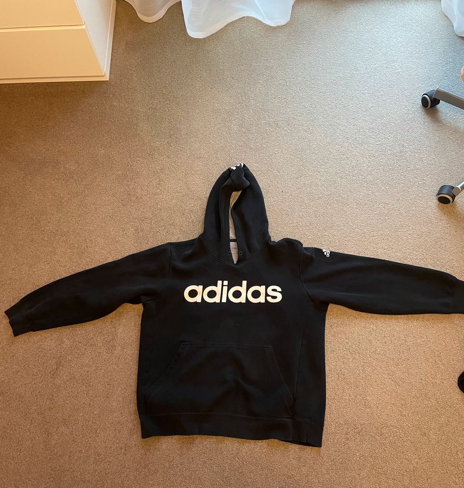 Adidas Pullover in dunkelblau in Wesel