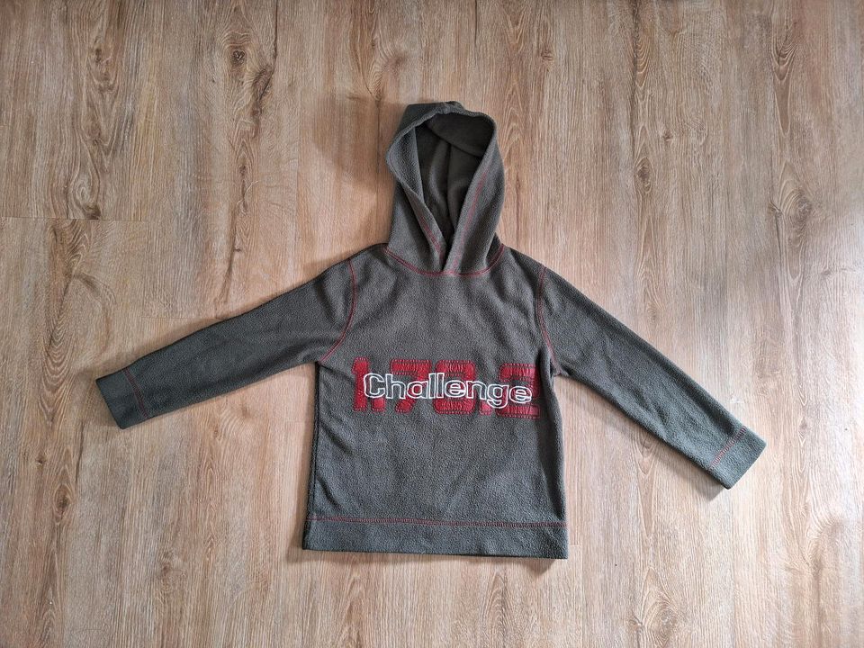 Warmer Fleecepullover Sweatshirt Hoodie + Kaputze Gr. 128 in Regensburg