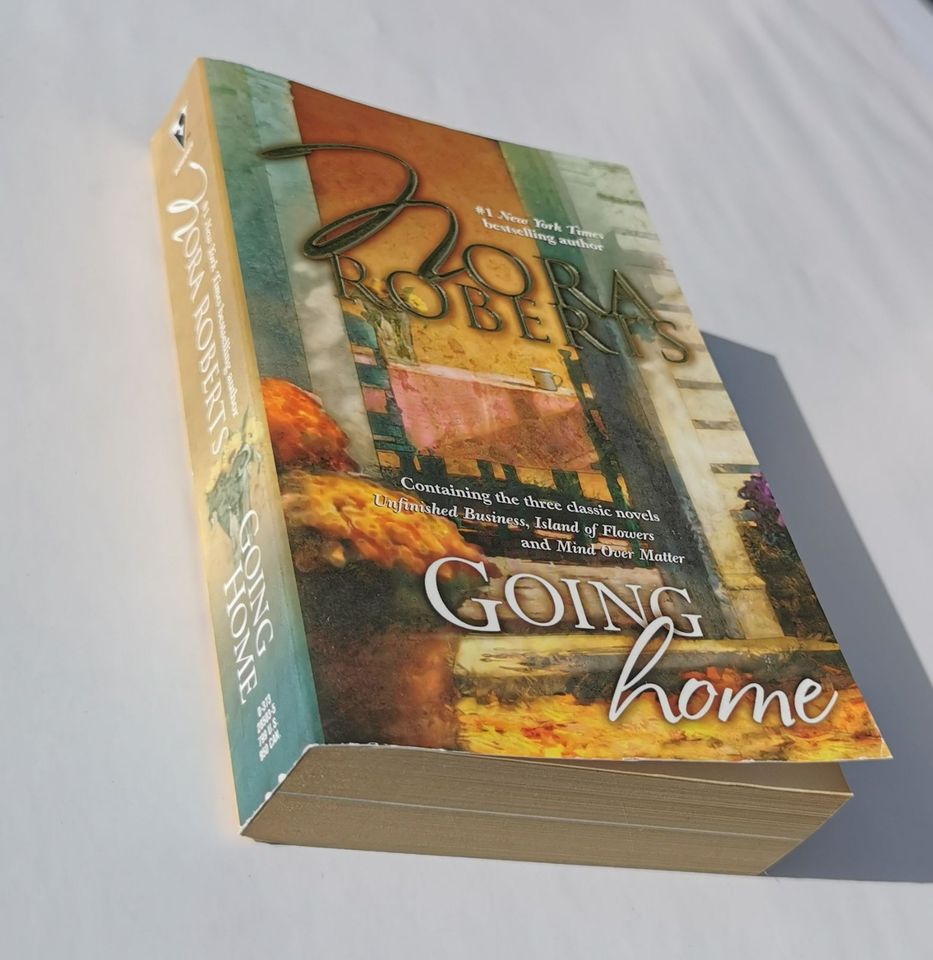 Going Home - Nora Roberts – 3 Liebesromane – Sprache: Englisch in Dresden