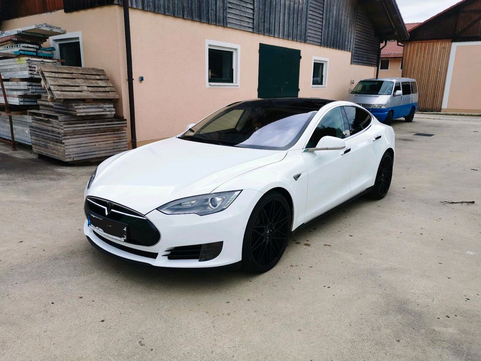 Model S70D free SuC, MCU2, CCS und LTE in Fraunberg