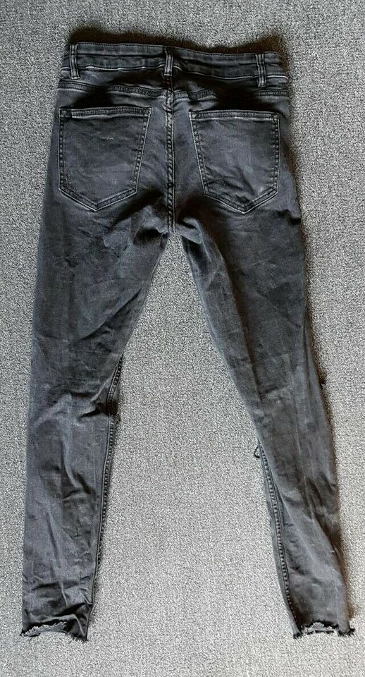 7 Jeans Hosen,versch.Marken z.B Zara zum Preis von einer!!!! in Unkel