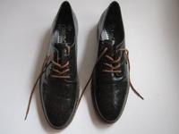 Rieker Schnürschuhe Sneaker Schuhe Gr. 41 schwarz Muster Lack Hessen - Künzell Vorschau