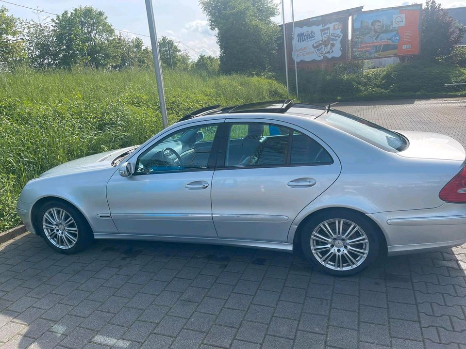 Mercedes-Benz E Klasse 280 in Remseck am Neckar