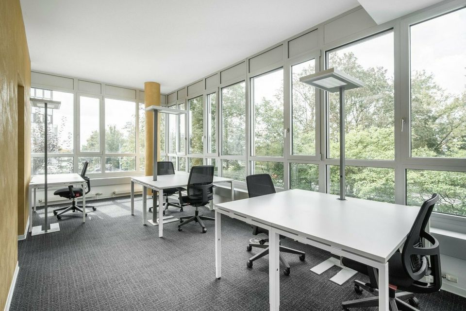 Privater Büroraum für 3 Personen 15 sqm in Regus Business Park in Eschborn