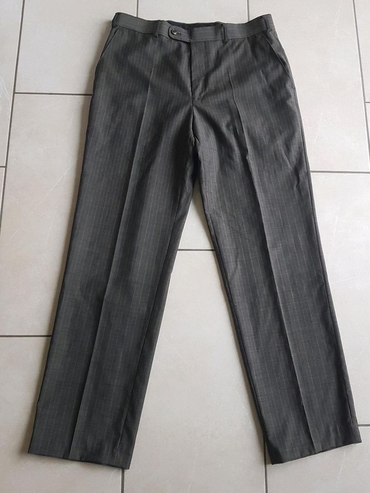 Anzug Angelo Litrico 102 Sakko Hose Krawatte L 52 100 % Wolle in Amtzell