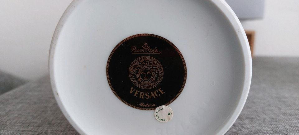 Rosenthal, Versace Vase Medusa Red in Zell am Main