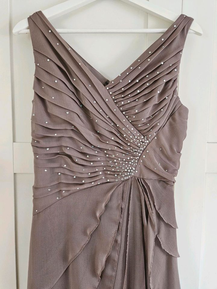 Ballkleid/ Abendkleid taupe in Osterholz-Scharmbeck