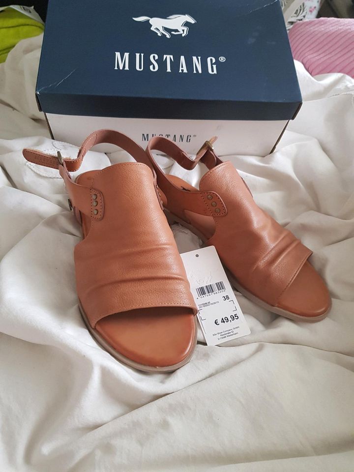 Mustang Sandalen Sandaletten NEU ungetragen 38 Cognac in Saarbrücken