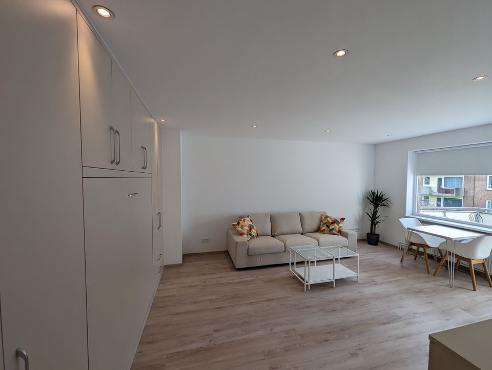 Zu kaufen: 1 Zimmer-Eigentumswohnung in Wandsbek mit Balkon in Hamburg