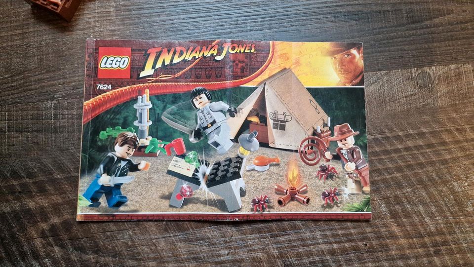 LEGO 7624 Indiana Jones Dschungelduell mit Anleitung in Bottrop