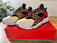 Nike Air Huarache SNKRS Day 2021 Leopard US 12 / EU 46 Neu!! Stuttgart - Stuttgart-Mitte Vorschau