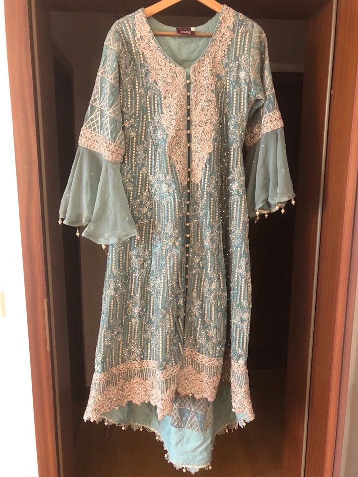 Pakistanisches Kleid in Essen
