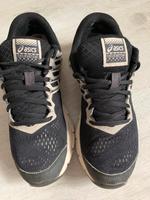 Asics Schuhe 39 schwarz mit heller Sohle Nordrhein-Westfalen - Rheine Vorschau