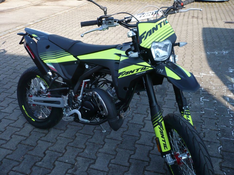 Fantic XM 50 Performance Supermoto no Beta Sherco in Friedberg