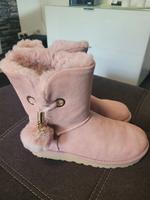 Rosa UGG Irina Tessie Pom Pom Boots, Swarovski, Bommel, Gr. 39 Nordrhein-Westfalen - Rheine Vorschau