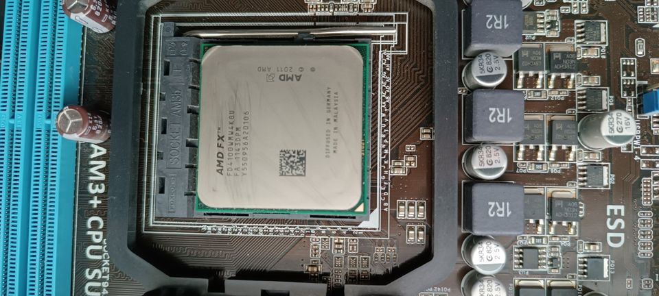 ASUS M5A78 L-M LE + AMD FX CPU in Schwarzheide