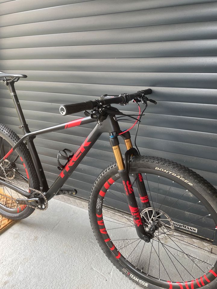 CC Race Bike Trek Pro Caliber 9.9 MTB Carbon in Plauen