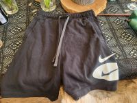 Nike kurze Hose Gr. S Nordrhein-Westfalen - Moers Vorschau