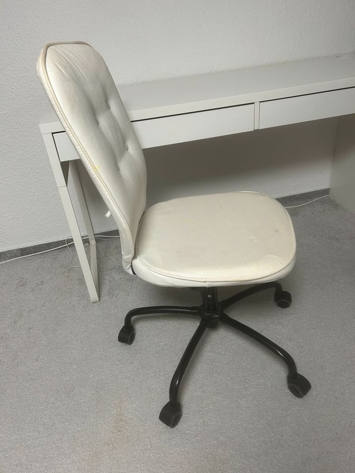 Ikea Tisch und Stuhl in Falkensee