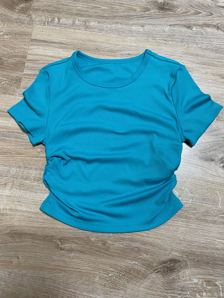 T Shirt Damen XS (34) blau in Berlin