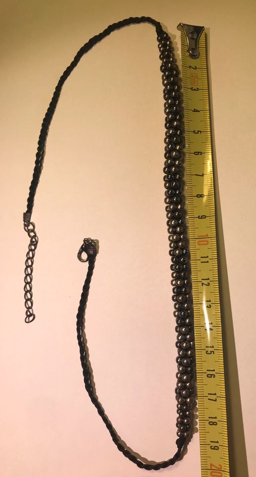 Kette Perlen,Modeschmuck,silber grau schwarz,Halsband,Perlenkette in Frankfurt am Main