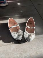 Mädchen Ballerina Schuhe in Silber Stuttgart - Stammheim Vorschau