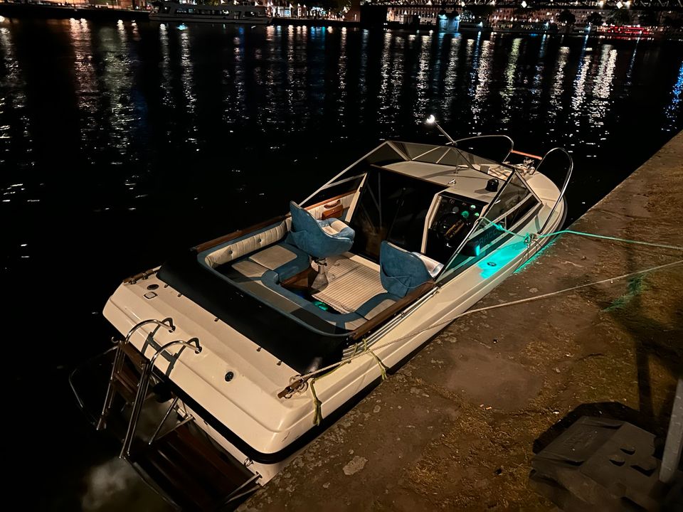 Draco 2100 Kajutboot 5,7 Itr. V8 Volvo Penta inkl. Alu Anhänger in Offenbach