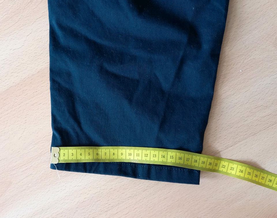 Dunkelblaue Hose Gr.46, neu! 7€ in Haiterbach